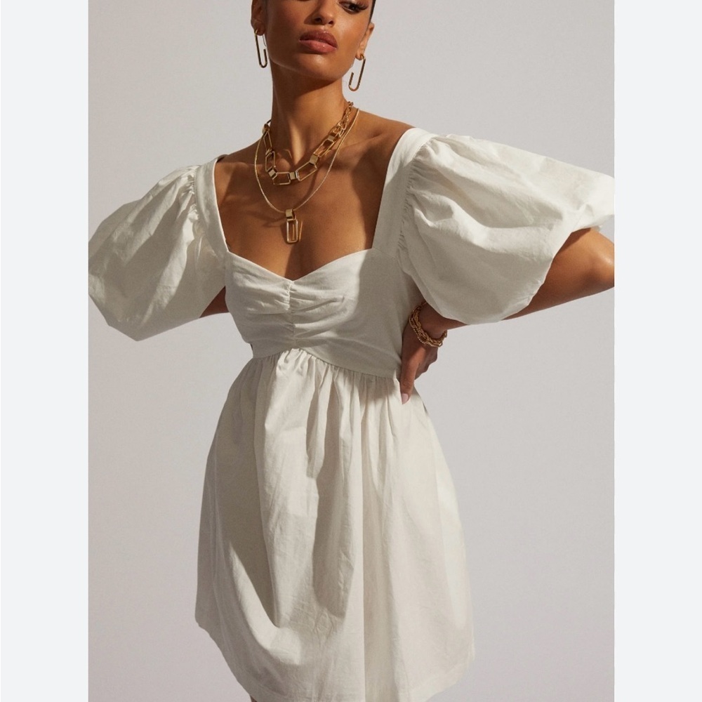 NWT Showpo Vashti Puff Sleeve Sweetheart Mini Dress White Sz 4